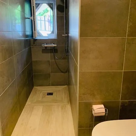 Brand New 2 Bedroom Located In The Center Of Apartment Antibes